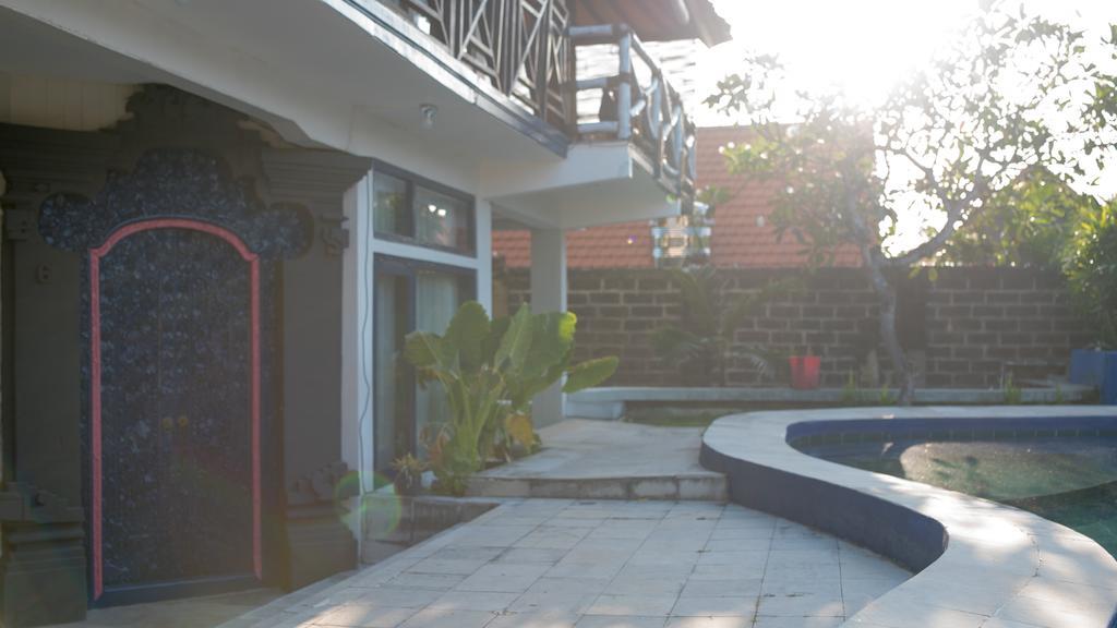 Tehila House Hotel Canggu Kültér fotó
